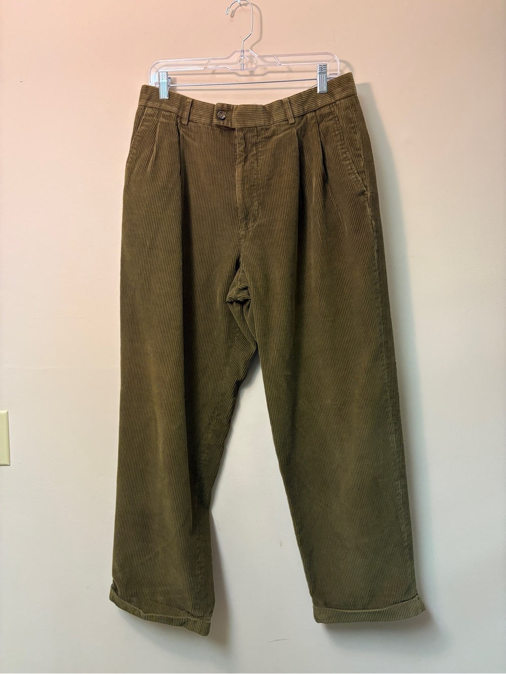 Classic Olive Corduroy Pants for Men - Relaxed Straight Fit